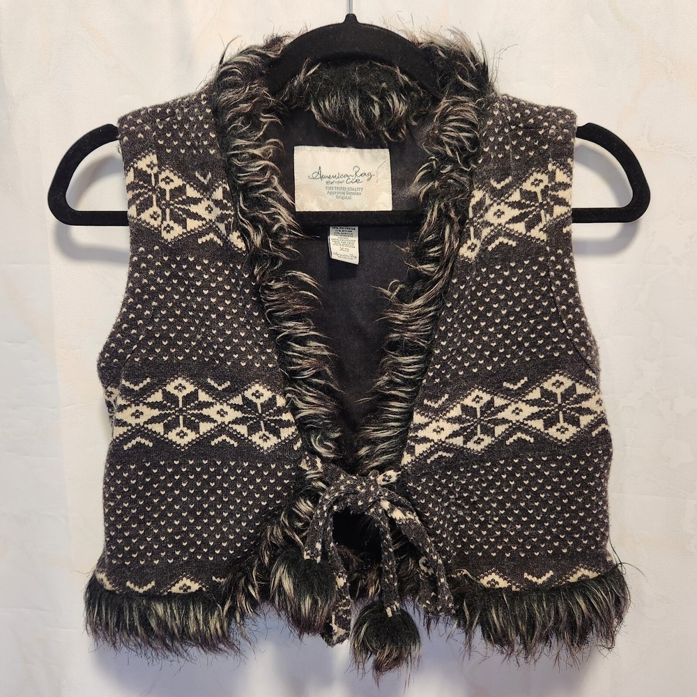 American Rag Cie Womens Size XS Nordic Print Fully-Lined Vest Faux Fir Front Tie